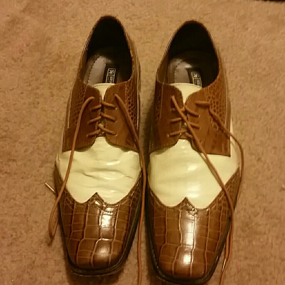 Men's dress shoes